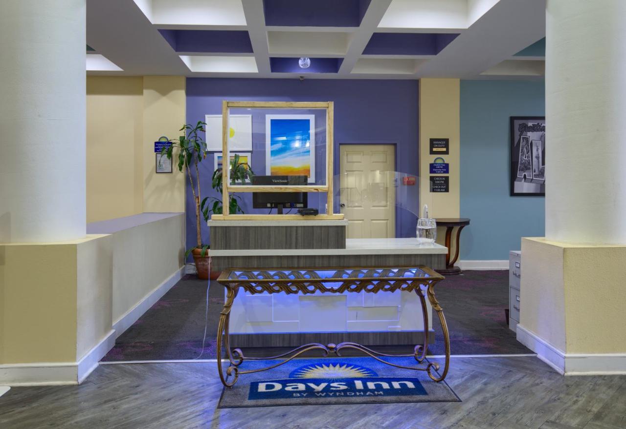Days Inn By Wyndham Mobile I-65 Buitenkant foto