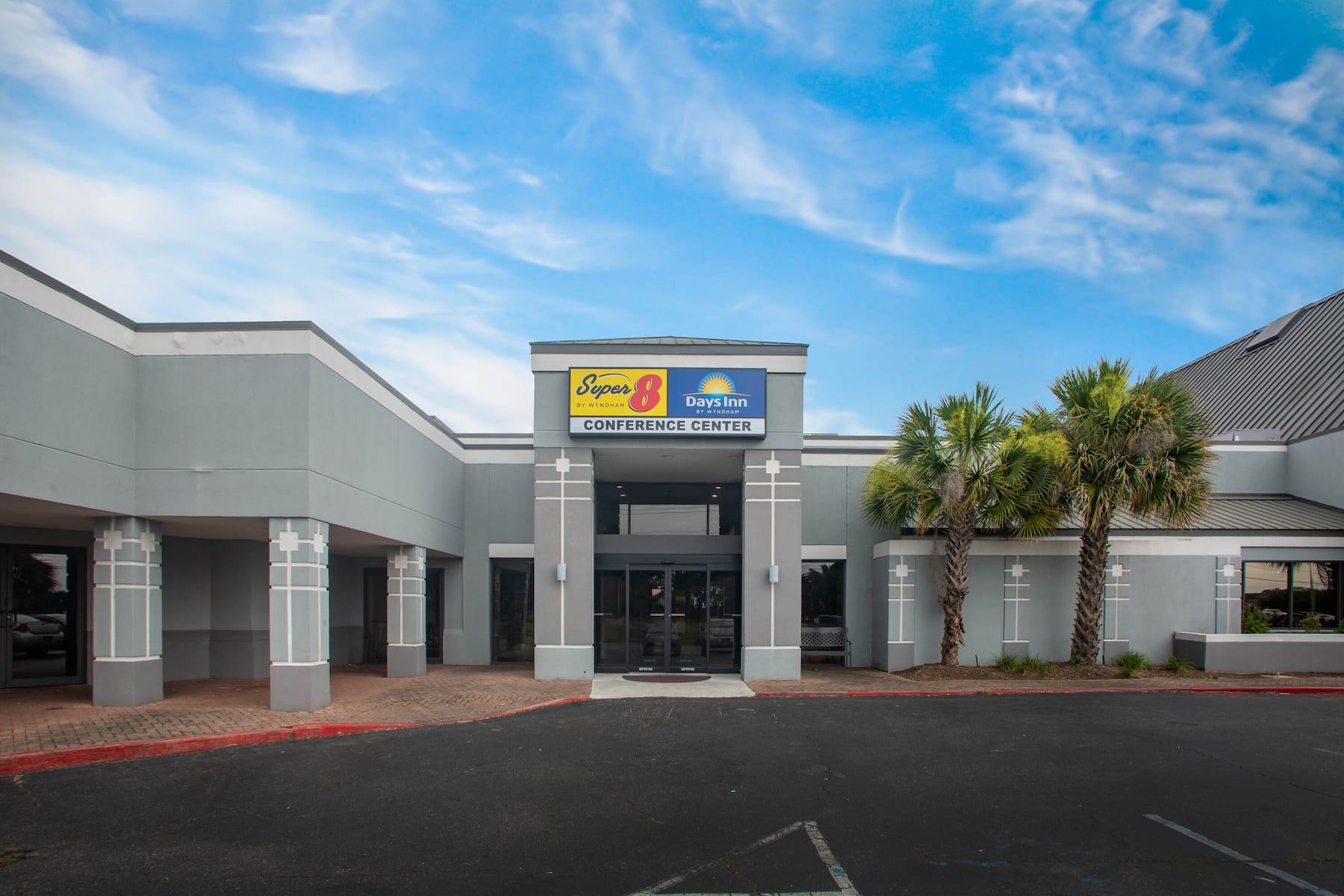 Days Inn By Wyndham Mobile I-65 Buitenkant foto