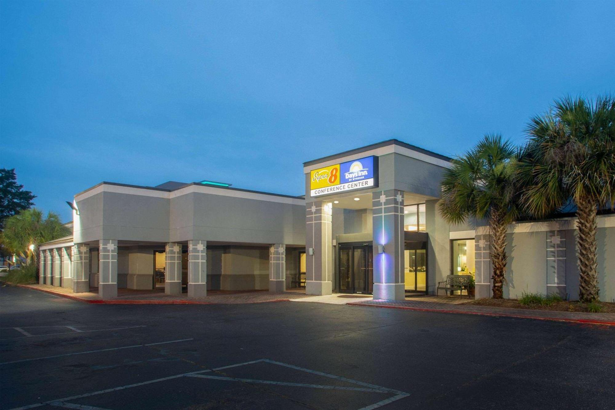 Days Inn By Wyndham Mobile I-65 Buitenkant foto